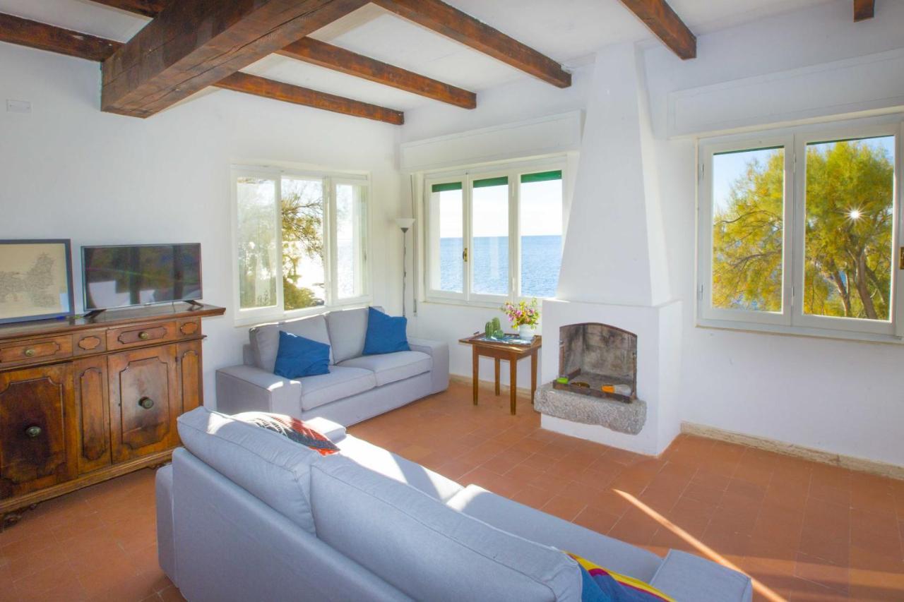 Casa Bianca - Goelba * Pomonte
